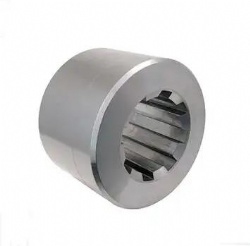ADAPTOR WITH QUICK RELEASE PIN